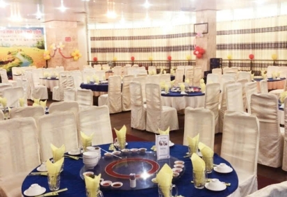 Đặt tiệc sảnh bàn 10 người 
