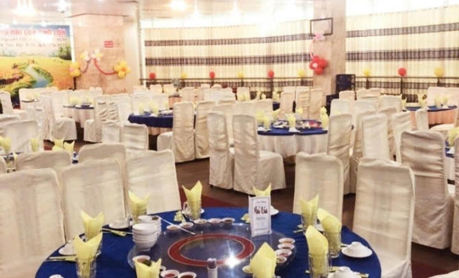 Đặt tiệc sảnh bàn 10 người 